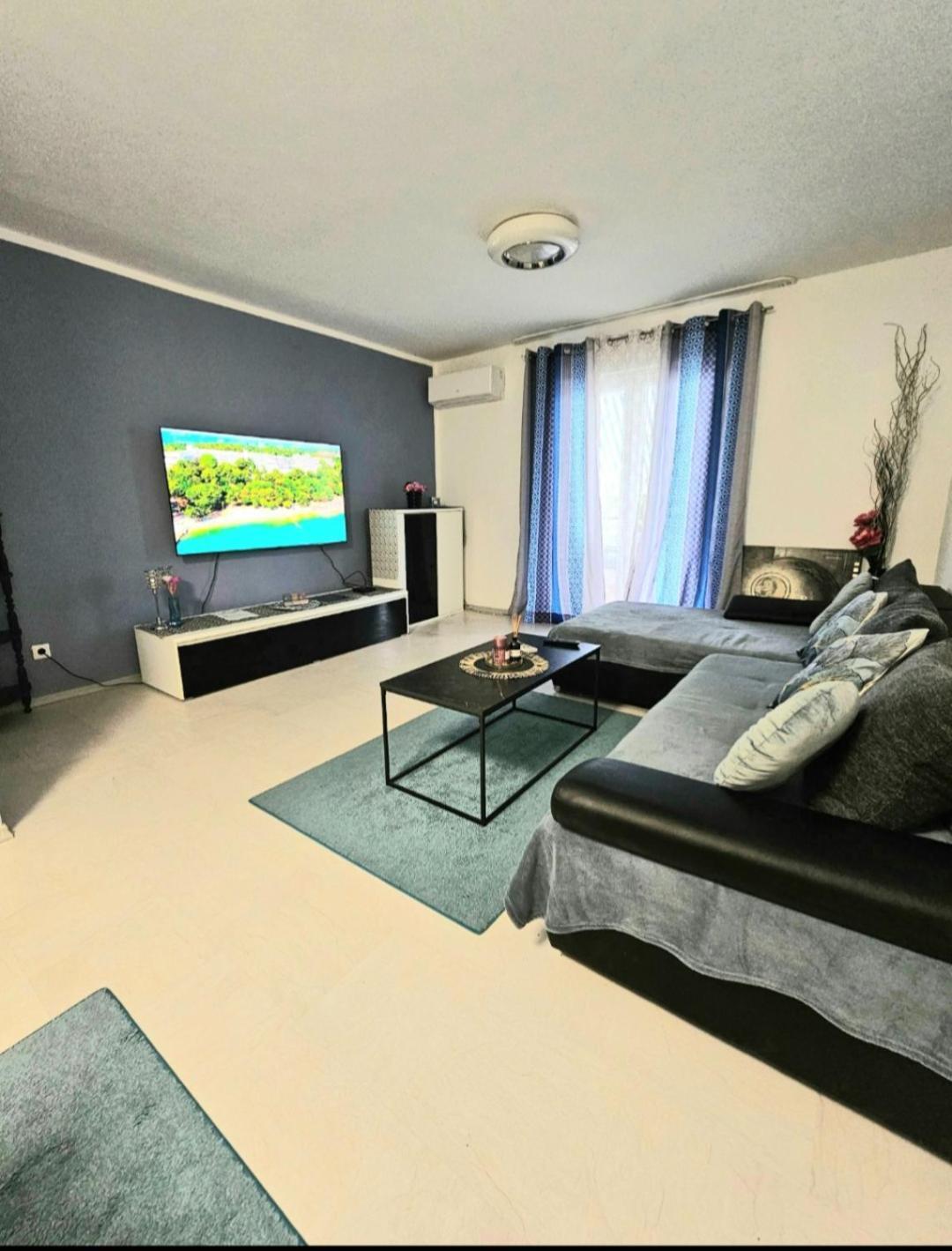 Apartment Tanja Porec Exterior photo